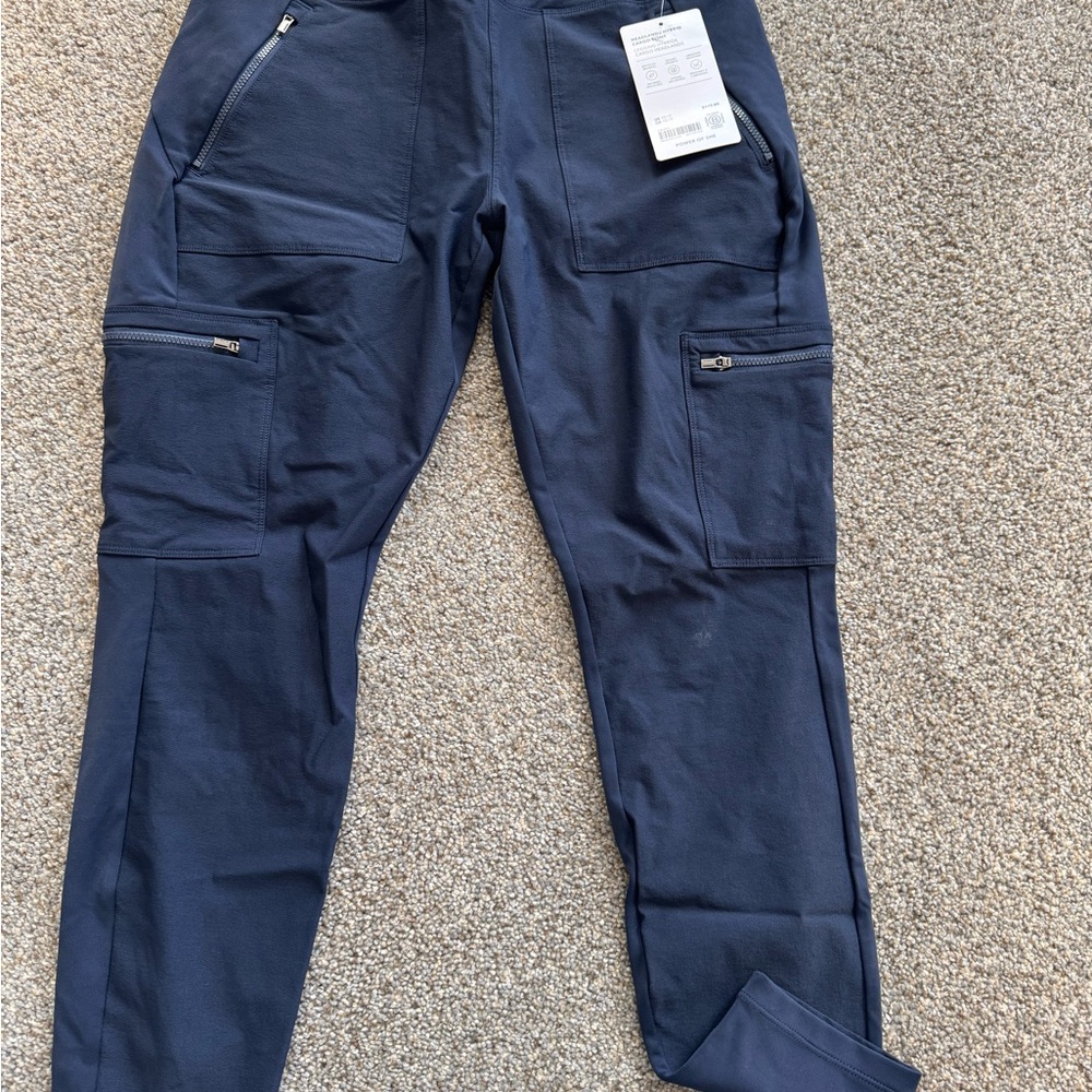 Athleta leggings.  Hylands cargo.  10petite. Nwt. - Picture 5 of 5